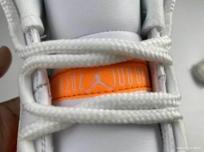 Rep CITRUS RETRO AH7860-139 JORDAN BRIGHT LOW 11 AIR 0523